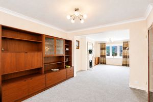 Dining Room- click for photo gallery